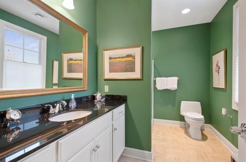 1675 Parkview Blvd, Pittsburgh PA 15217-3513 exterior