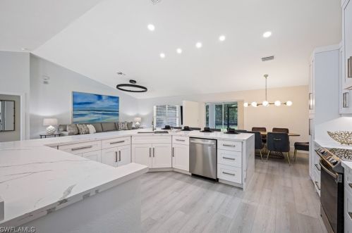 2171 21 St, Naples FL 34120-1804 exterior