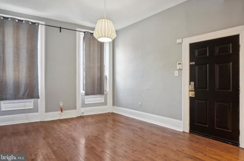 2115 Cumberland St, Philadelphia PA 19125-1718 exterior