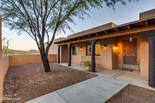 4275 Lightning Ridge Trl, Tucson AZ  85745-8716 exterior