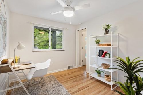 1909 Beulah Rd, Pittsburgh PA  15235-5006 exterior