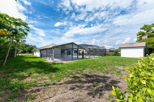 441 53rd St, Boca Raton FL  33487-3750 exterior