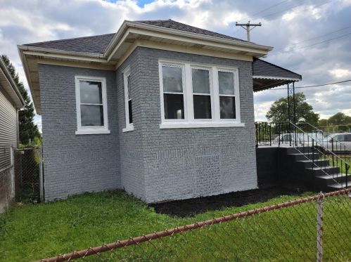 597 21st Ave, Gary, IN 46407-2533