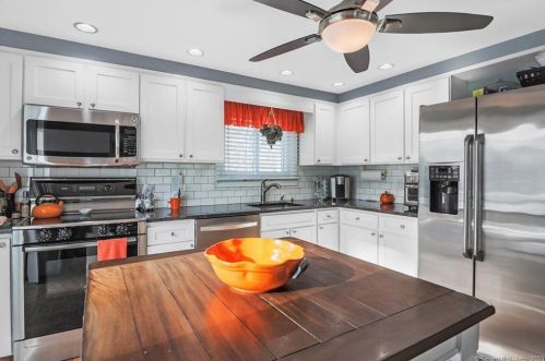 7 Sention Ave, Norwalk, CT 06850-3207