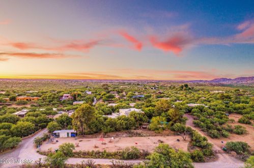 5470 Edwin Rd, Tucson AZ 85739-1924 exterior