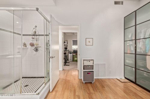 4027 45 Pl, Phoenix AZ 85050-6843 exterior