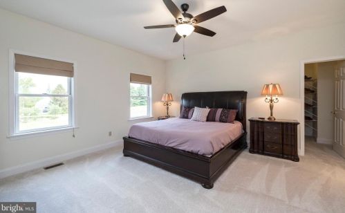 30 Hershey Dr, Pottstown PA 19465-8137 exterior