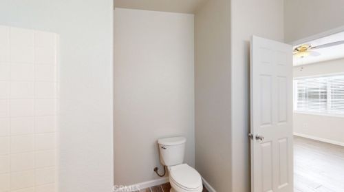 84 Seville, Tustin CA 92780-5958 exterior