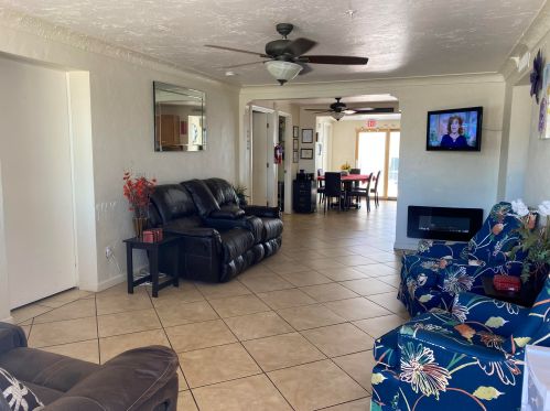 4762 Adams St, Tucson, AZ 85712-4002