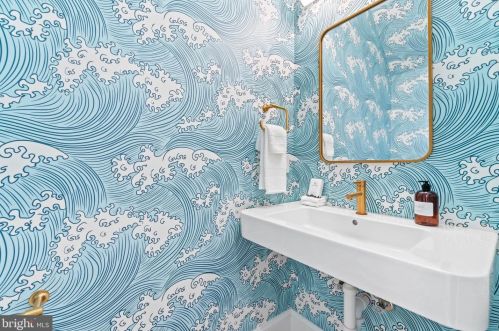 17 9th St, Washington DC  20003-1333 exterior