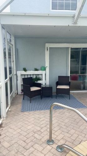 716 92 Ave, Naples FL 34108-2433 exterior