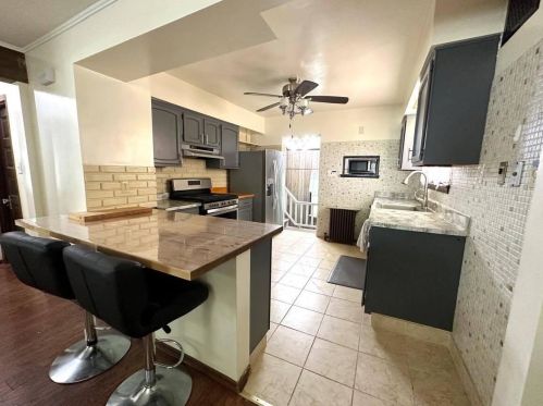 6221 Fairview Ave, Milwaukee WI  53213-4151 exterior