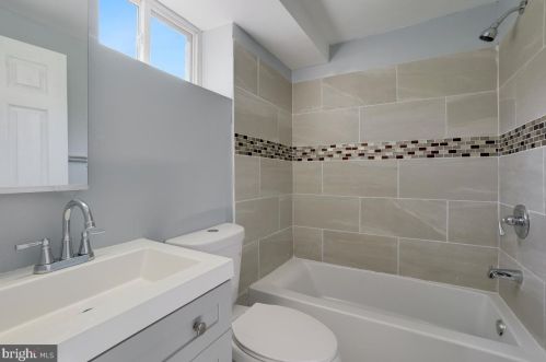 1572 41st St, Washington DC 20007-4939 exterior