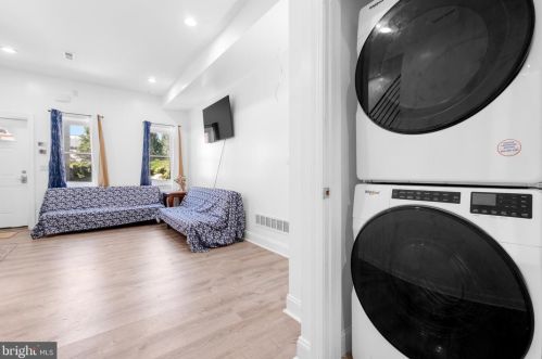 1725 Marshall St, Philadelphia PA 19120-0037 exterior