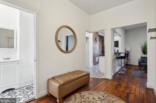 2115 Cumberland St, Philadelphia PA 19125-1718 exterior