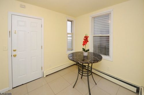 15 3 St, Paterson NJ 07506-1844 exterior