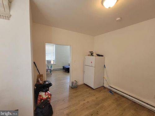 3535 8th St, Philadelphia PA 19140-4418 exterior