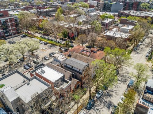 1733 Hoyne Ave, Chicago IL 60647-5541 exterior