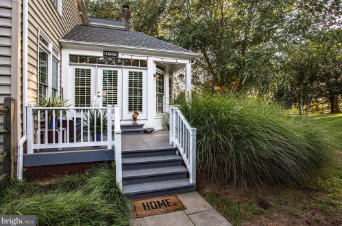 13606 Mt Prospect Dr, Rockville MD 20850-3510 exterior