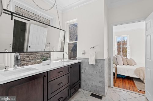 1429 Q St, Washington DC 20009-3808 exterior