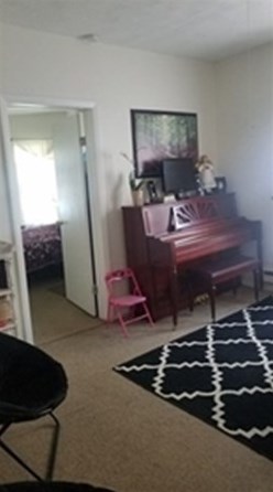 67 Hl St, West Springfield MA 01089-3416 exterior