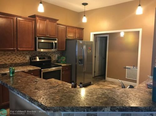 570 Ryder Rd, Fort Pierce FL 34953-6003 exterior