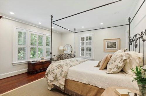 332 Golfview Rd, Atlanta GA 30309-1214 exterior