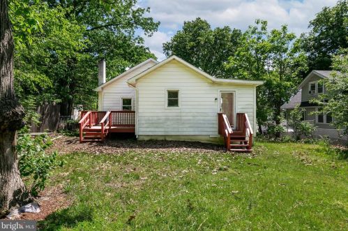 227 Gdn Ter, Runnemede NJ 08078-1420 exterior