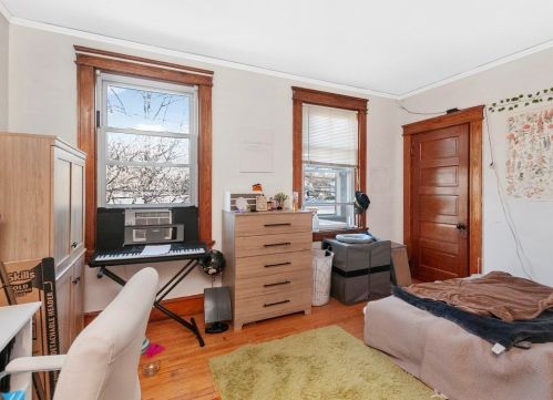 397 Linwood Ave, Newton MA 02460-1342 exterior