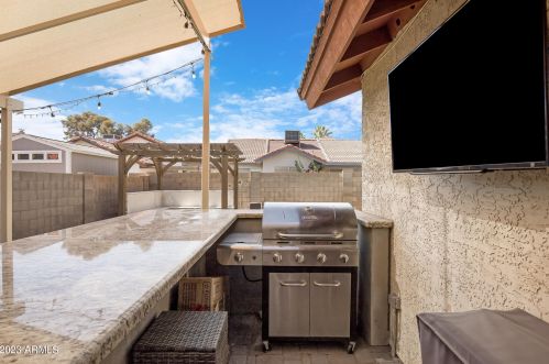 4142 Gary Dr, Chandler, AZ 85226-7252