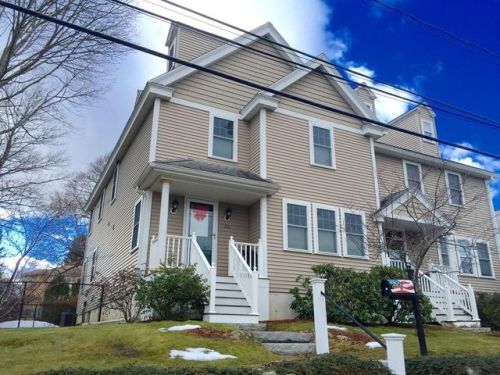 20 Washington St, Ipswich, MA 01938-1827