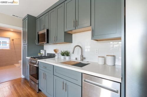 2949 King St, Berkeley CA 94703-2647 exterior