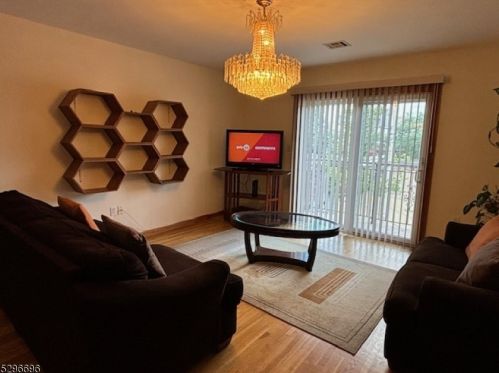 88 Rome St, Newark NJ 07105-3406 exterior