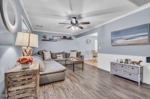 365 Western Blvd, Berkeley Township NJ  08721-2855 exterior