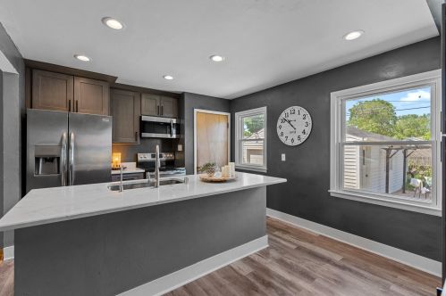 3319 Dayfield Ave, Milwaukee WI 53207-3112 exterior