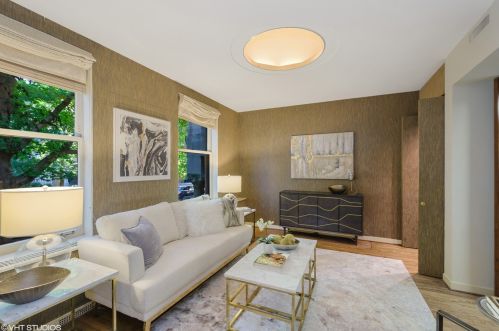 1442 Astor St, Chicago IL  60610-1615 exterior