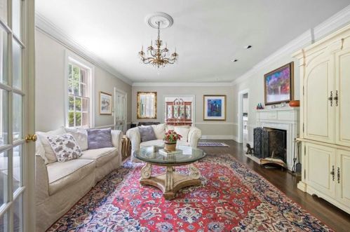 150 Beverly Rd, Atlanta, GA 30309-2656