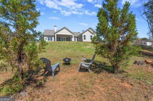 8705 Bethel Rd, Gainesville GA 30506-0039 exterior