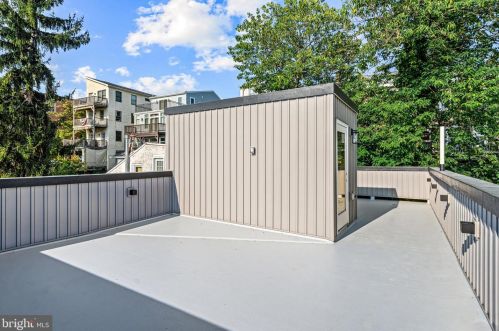 4315 Boone St, Philadelphia PA 19128-5003 exterior