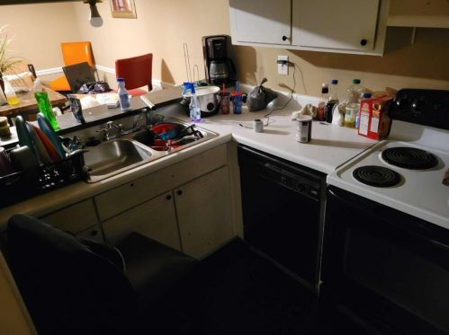 5927 Sutcliff Sq, Lithonia GA 30058-4781 exterior