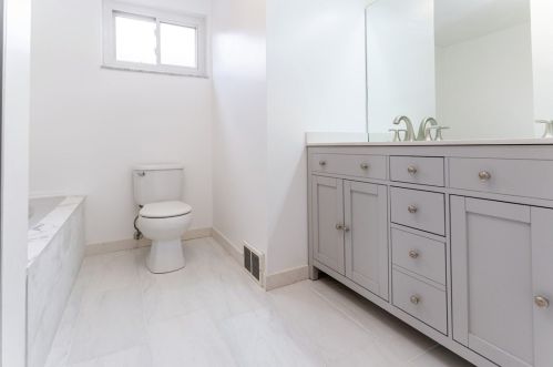 211 Ingram Ave, Pittsburgh PA  15205-2008 exterior