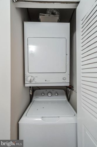 280 Bridgewater Rd, Chester PA 19014-2138 exterior