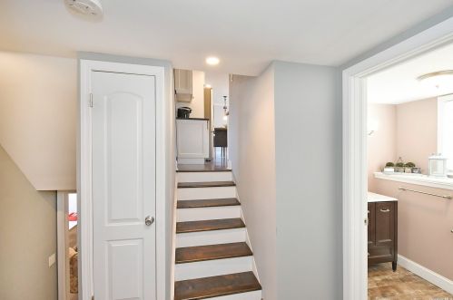 21 Nursery Rd, Huntington Station NY 11747-1028 exterior