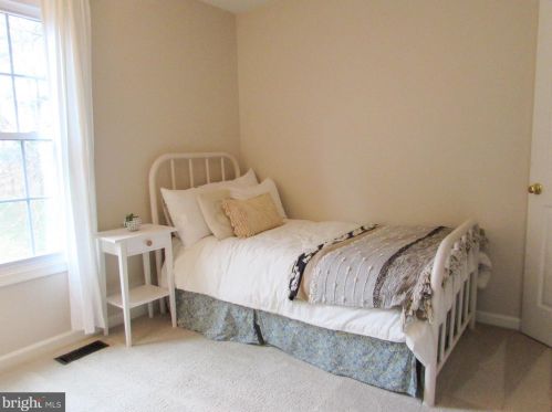 7965 Brightmeadow Ct, Ellicott MD 21043-7937 exterior