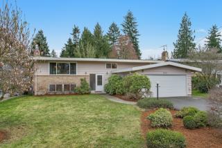 2315 192nd St, Seattle, WA 98133-4133