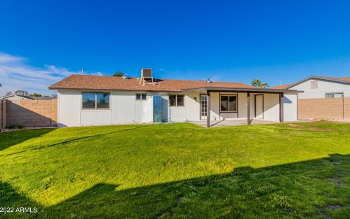 2011 Central Dr, Chandler AZ 85224-1811 exterior