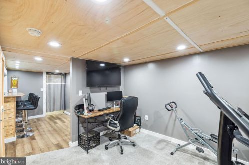 326 Jackson St, Philadelphia PA 19145-3617 exterior