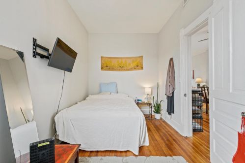 2357 Ohio St, Chicago IL 60624-1443 exterior