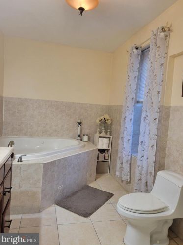 531 Benner St, Philadelphia PA 19149-3214 exterior