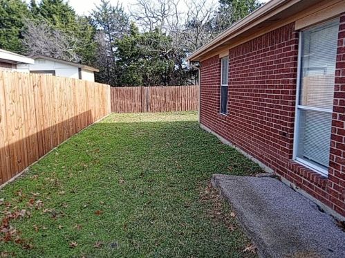 12207 China Lake Dr, Dallas TX  75253-3044 exterior